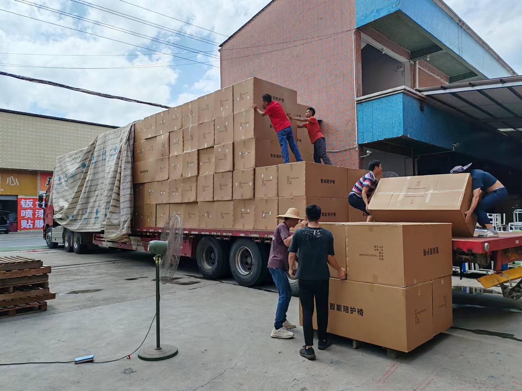 愛陪共享陪護床邀您共創(chuàng)千億級市場，招投標風(fēng)口下的共贏機遇！